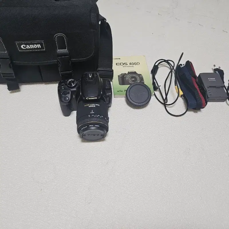 캐논 EOS 400D+시그마렌즈 +카메라 가방 포함