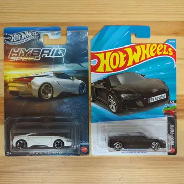 핫휠 미니카 2대 세트 BMW i8 로드스터 AUDI R8