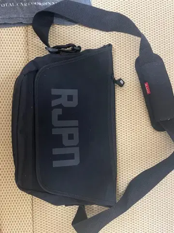 레이드 재팬 RJ 메신저 백 라지