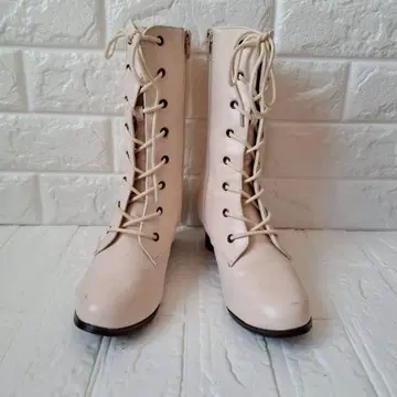 새상품급 키모노마치 레이스업 부츠 하카마 부츠 아이보리 화이트 22cm
