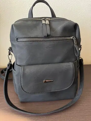 블랙 인조 가죽 럭색