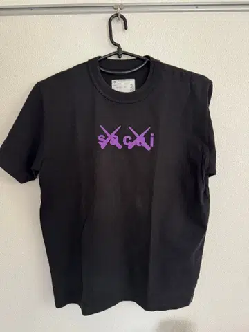 sacai KAWS T셔츠 블랙 사이즈 4