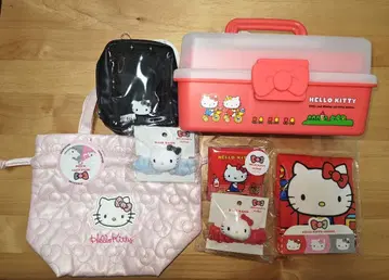 HELLO KITTY x 3COINS 콜라보 굿즈