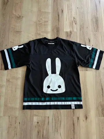 CUNE 풋볼 셔츠 토끼 패턴 94