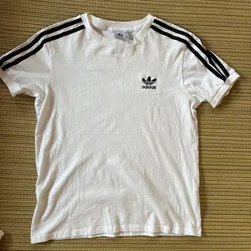 [ adidas ] 반팔 T셔츠 화이트 M 링거T