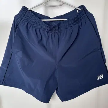 뉴발란스 우븐 숏팬츠