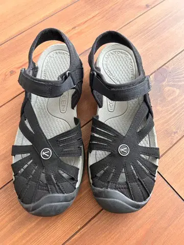 KEEN 로즈 샌들 24.5cm 블랙