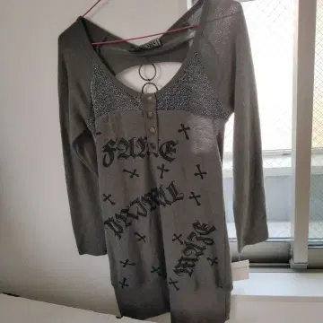 새상품 Rich or Die 긴팔 티셔츠 그레이 라메