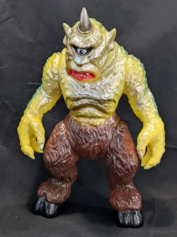 MEDICOM TOY 신밧드의 7번째 대모험 HS CYCLOPS (3기) 옐로우 컬러 성형