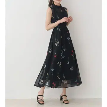 꽃무늬 백 레이스업 원피스 m