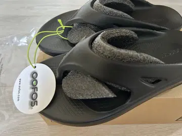 OOFOS NOMAD 베이지 사이즈 7 24.0cm