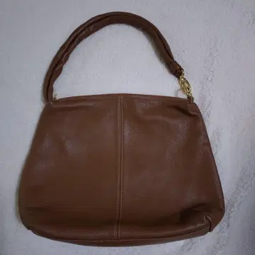 브라운 가죽 숄더백