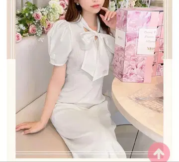 미셸 마카롱 보타이 원피스 화이트