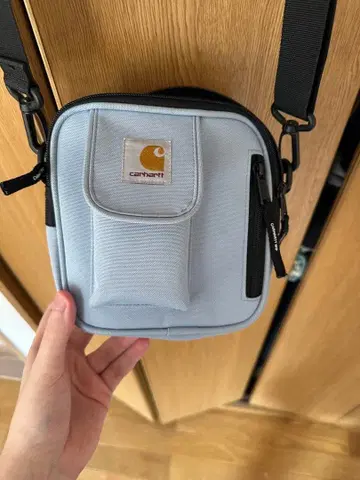 Carhartt WIP 숄더백 라이트 그레이