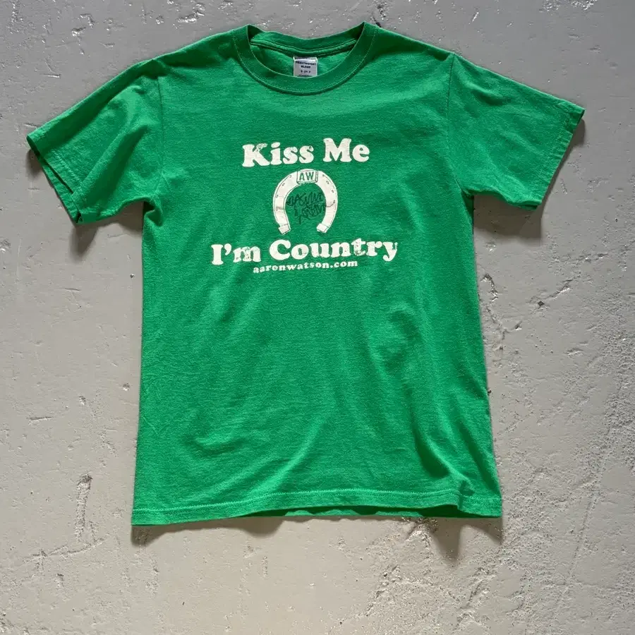 애런 왓슨 Kiss Me I'm Country 친필 싸인 굿즈 티셔츠