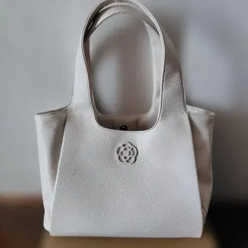 CLATHAS 토트백 아이보리