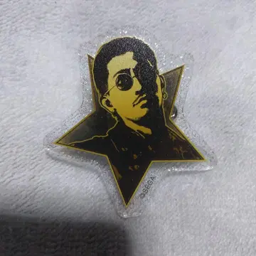 용과 같이 라메 아크릴 배지 조천우