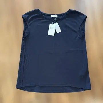 미사용 새상품 택 포함 Ballsey 슬리브리스 티셔츠 블랙