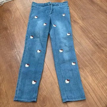 CALZEDONIA 산리오 키티 패턴 자수 청바지 데님