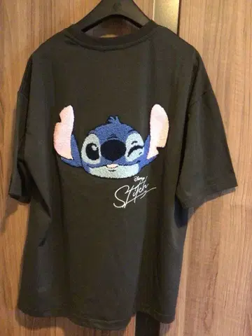 택 포함 새상품 Disney Stitch T셔츠 M 반팔 디즈니 자수