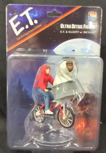 메디콤 토이 ULTRA DETAIL Figure E.T. & ELLIOTT w/ BICYCLE 801