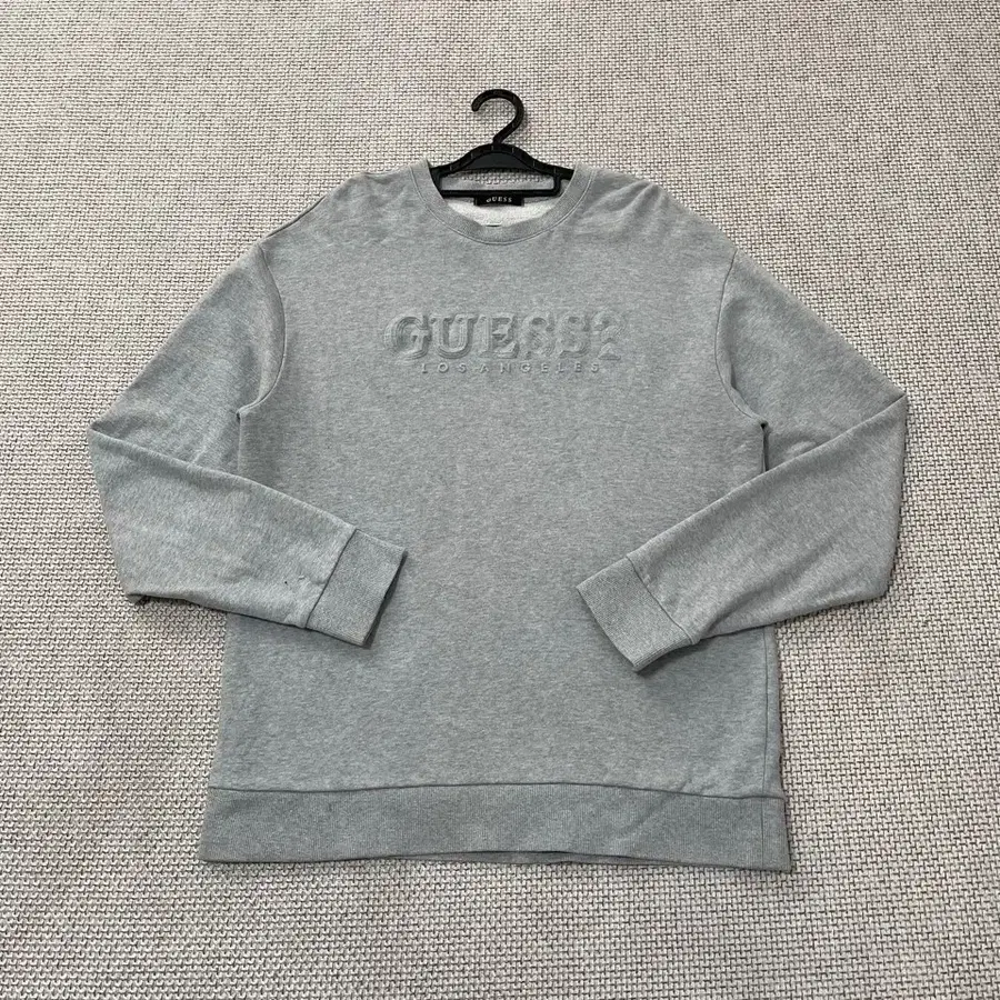 L 게스 라운드 맨투맨 B.5321