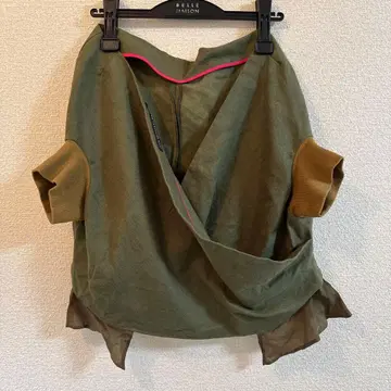 IROR BRILLIANT MARKET 카키 반팔 상의