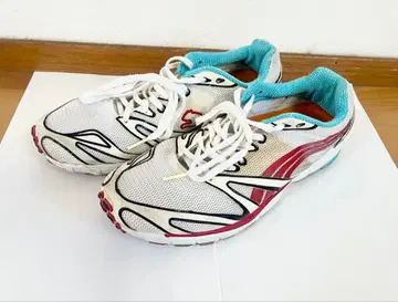 PUMA 러닝 신발 24cm