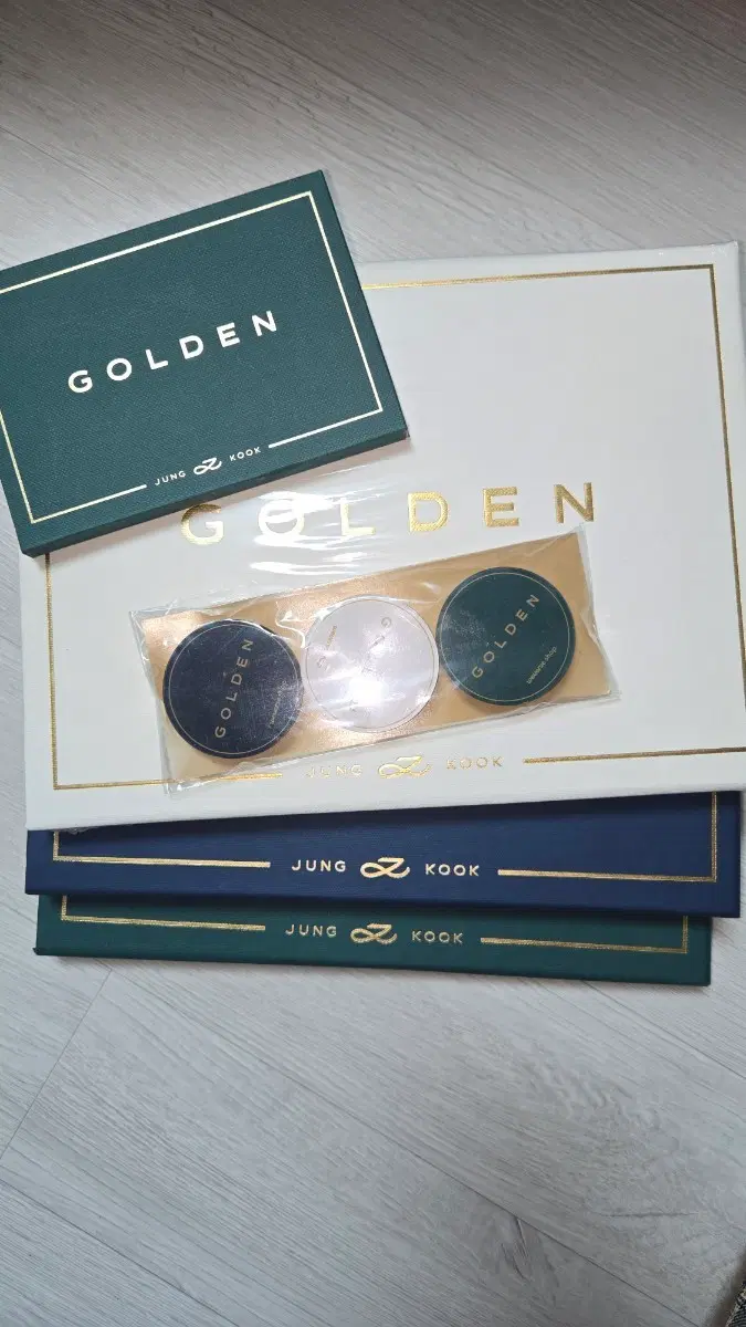 정국 GOLDEN 앨범 굿즈