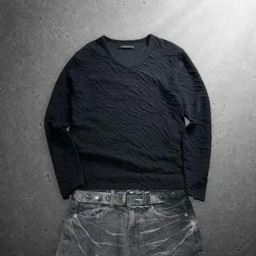 archive y2k textured vneck l/s tee black