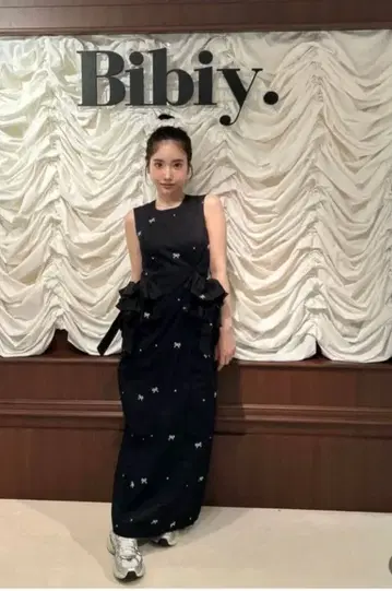 Bibiy. ELODIE FRILL DRESS BLACK 롱 원피스