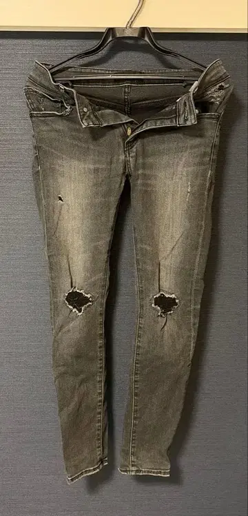 데미지 가공 스키니 데님 블랙 XS 사이즈
