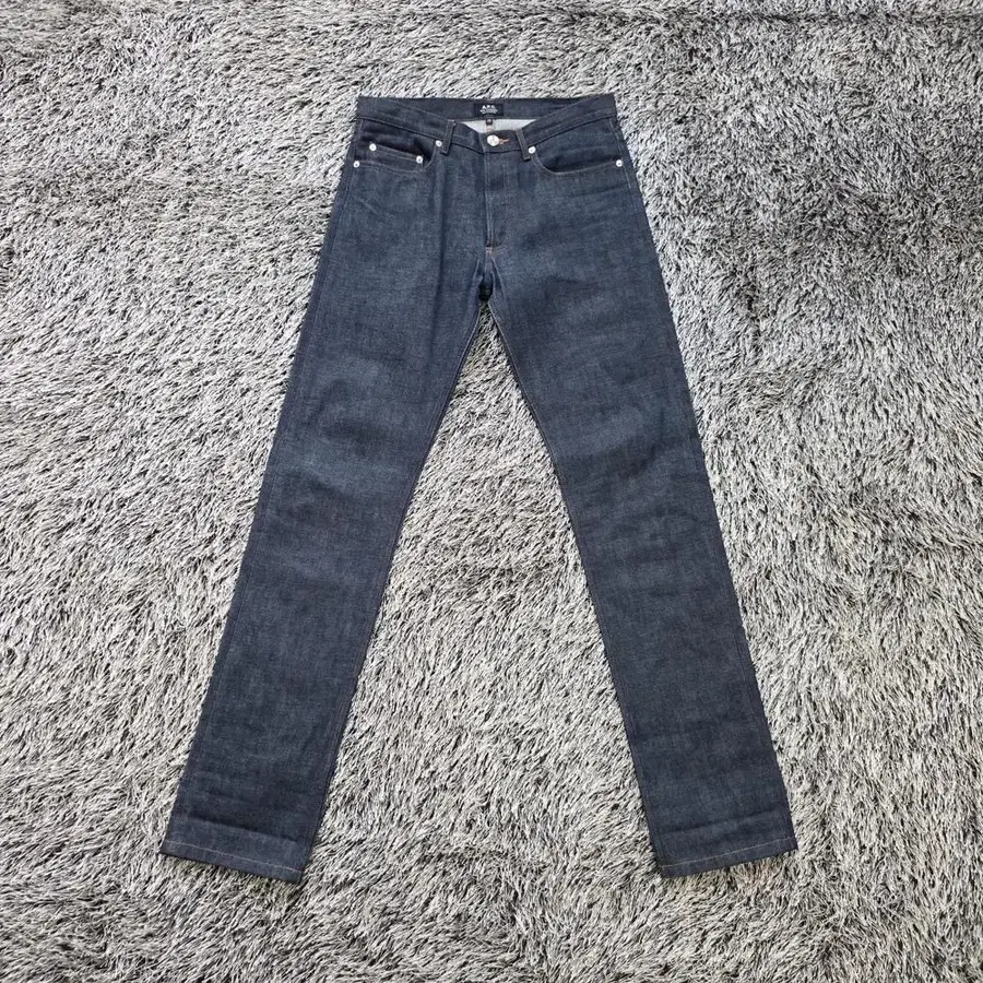A.P.C 뉴 스탠다드 생지 데님팬츠/남성(29인치)/B1443/새상품수준