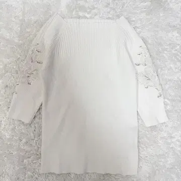 [아푸와이저 리셰] 근년 자수 장식 7부 소매 니트