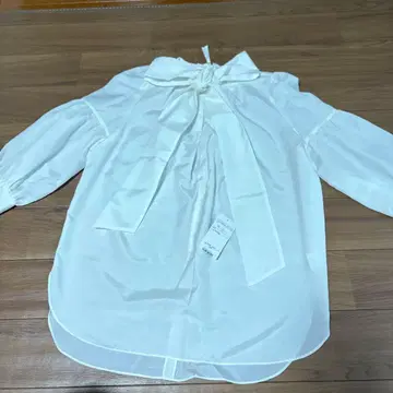 투 비 시크 리본 블라우스 yori 좋아하는 분