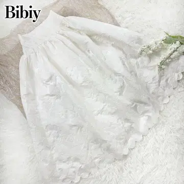 완판템 bibiy 비비멜린다 스커트 화이트 S 파티