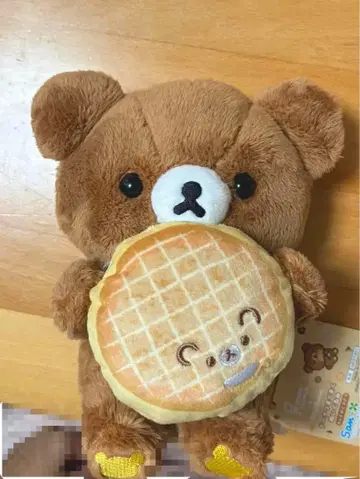 갈색 곰돌이 봉제 인형 도넛