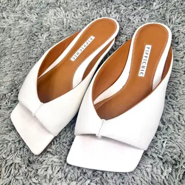 Pippichic 피피칙 스퀘어토 플랫 플립플랍