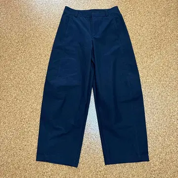 UNIQLO 저지 배럴 레그 팬츠