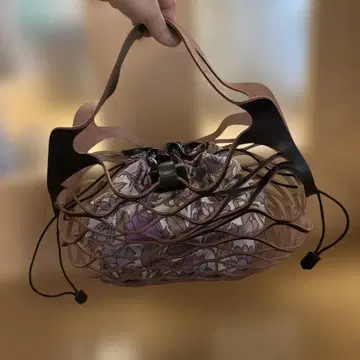 가죽 메쉬 백 뜨개질 짙은 갈색 천연 가죽 바스켓백