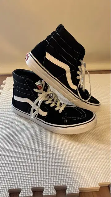 VANS SK8-HI 블랙 하이컷 스니커즈