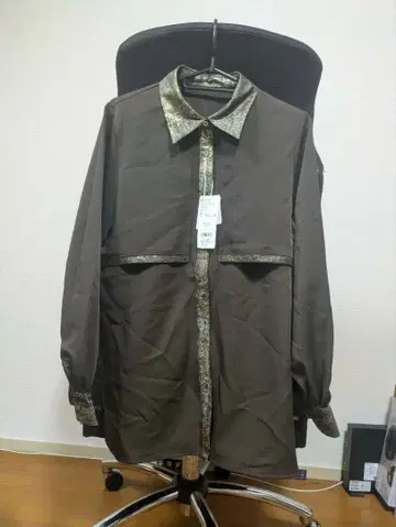 HARE 브라운 자카드 옷깃 긴팔 셔츠