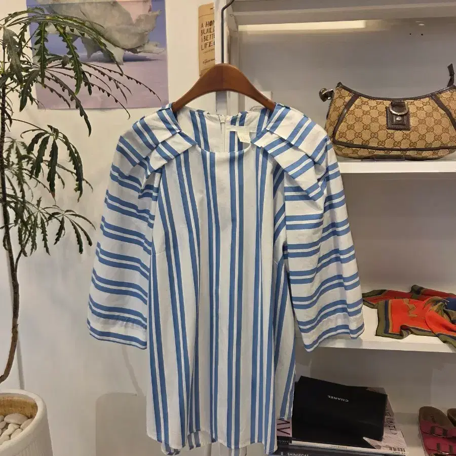 H&M 스트라이프 퍼프 블라우스