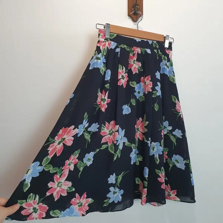 비비드 플라워 미디 스커트 made in japan