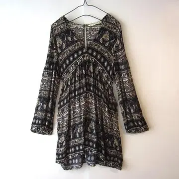 새상품급 자라 ZARA BASIC 에스닉 패턴 무릎 기장 원피스 블랙