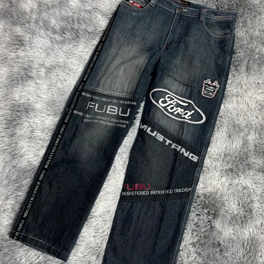 00s FUBU x 포드 머스탱 자수 올드스쿨 레이싱 데님 팬츠 5358