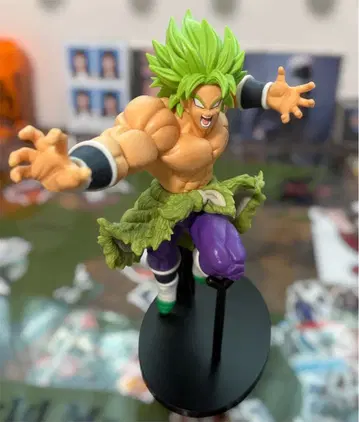 새상품급 드래곤볼 브로리 피규어 DRAGONBALL