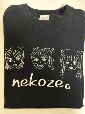 이코럽 T셔츠 nekoze.L 사이즈