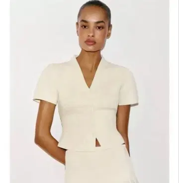 ZARA 택 포함 새상품 텍스처 니트 자켓 에크루 M