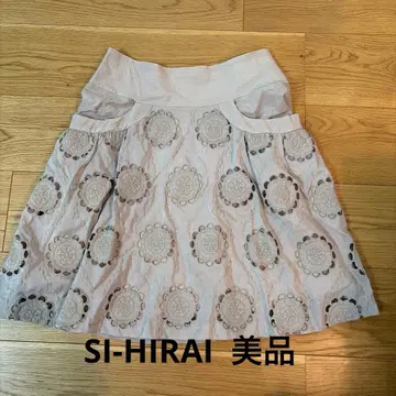 SI-HIRAI 플레어 스커트